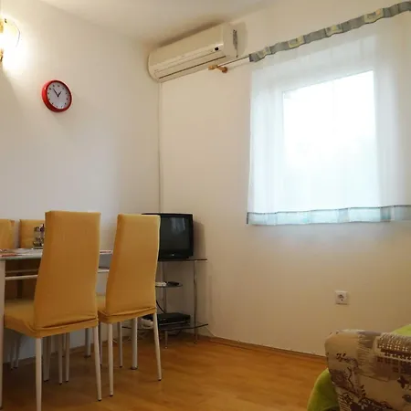 Bright Krk With Balcony And Proximity Krk Town